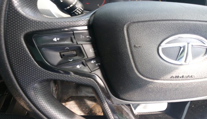 2023 Tata Harrier XT PLUS 2.0L KRYOTEC DARK EDITON, Diesel, Manual, 1,22,736 km, interior