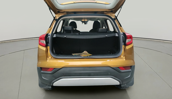 2022 Mahindra XUV300 W8 1.2 PETROL, Petrol, Manual, 32,562 km, exterior