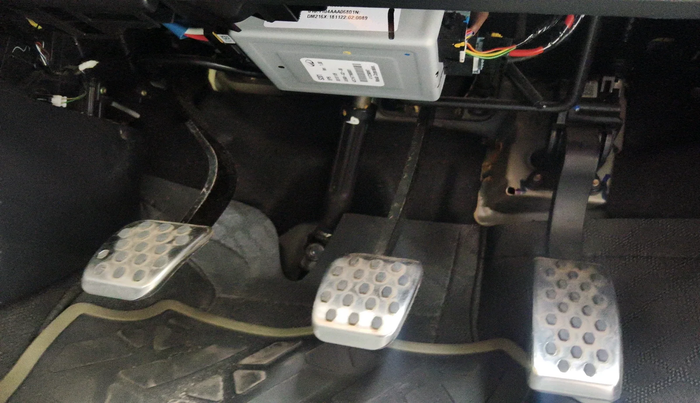 2022 Mahindra XUV300 W8 1.2 PETROL, Petrol, Manual, 32,562 km, interior