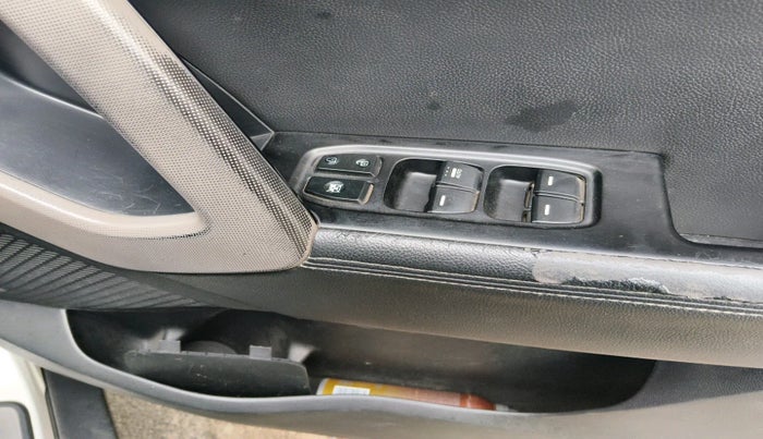 2015 Hyundai Creta SX (O) 1.6 DIESEL, Diesel, Manual, 1,48,789 km, interior