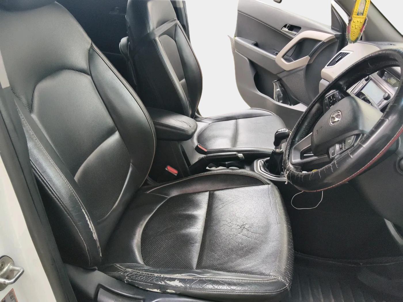 2015 Hyundai Creta SX (O) 1.6 DIESEL, Diesel, Manual, 1,48,789 km, interior