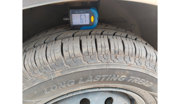 2020 Maruti Dzire VXI, Petrol, Manual, 56,891 km, tyre