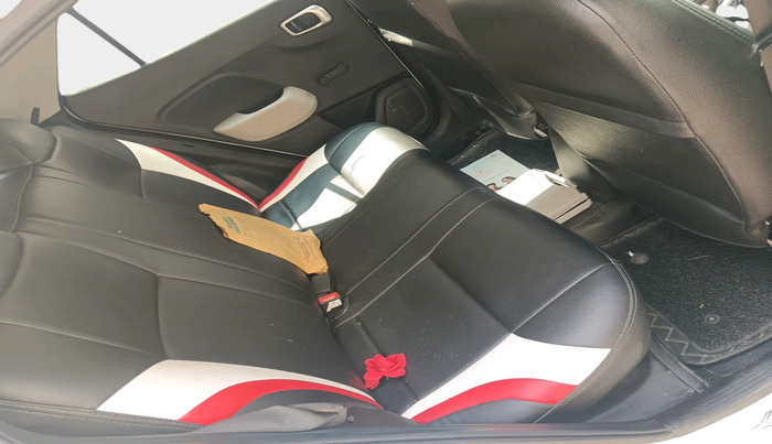 2022 Hyundai VENUE E 1.2, Petrol, Manual, 47,055 km, interior