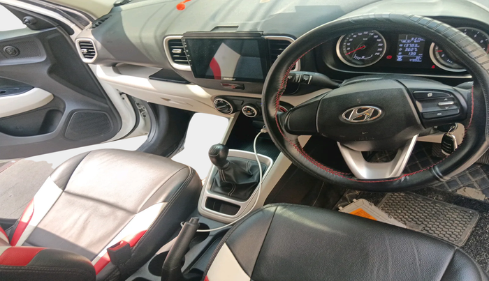 2022 Hyundai VENUE E 1.2, Petrol, Manual, 47,055 km, interior