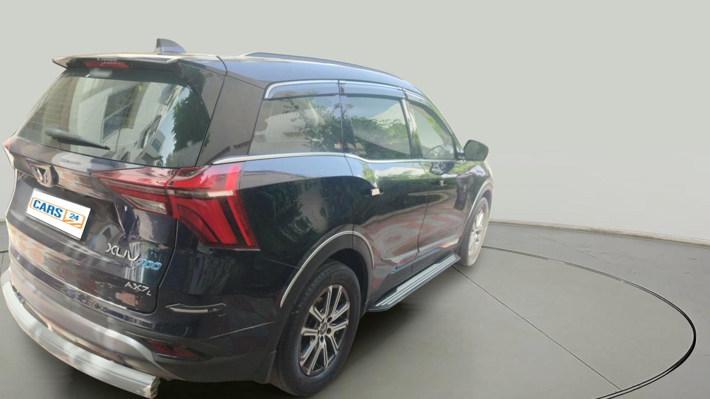 2021 Mahindra XUV700 AX 7 LUXURY P AT 7 STR, Petrol, Automatic, 38,997 km, exterior