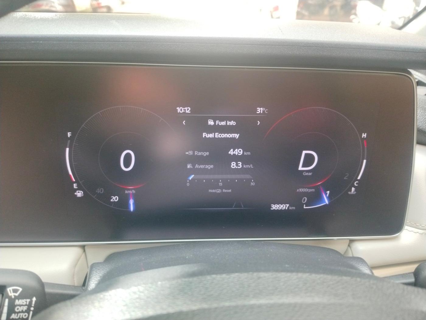 2021 Mahindra XUV700 AX 7 LUXURY P AT 7 STR, Petrol, Automatic, 38,997 km, interior