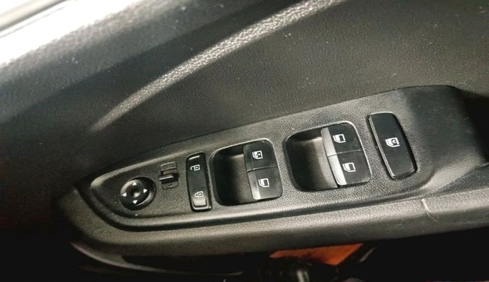 2021 Hyundai VENUE S 1.0 TURBO DCT, Petrol, Automatic, 99,960 km, interior