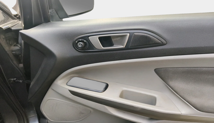 2014 Ford Ecosport TITANIUM 1.5L DIESEL, Diesel, Manual, 1,01,408 km, interior