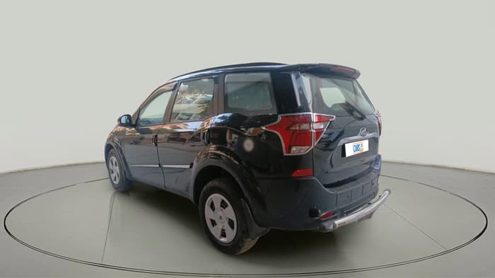 2020 Mahindra XUV500 W7, Diesel, Manual, 1,84,000 km, exterior