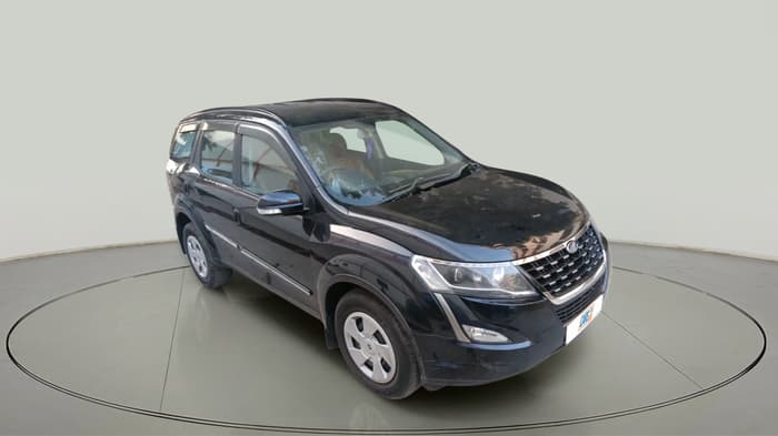 2020 Mahindra XUV500 W7, Diesel, Manual, 1,84,000 km, exterior
