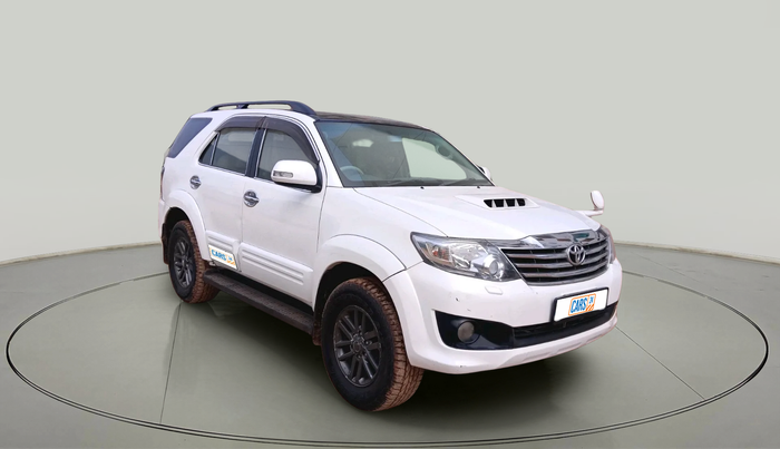2012 Toyota Fortuner 3.0 4X2 MT, Diesel, Manual, 2,52,036 km, exterior