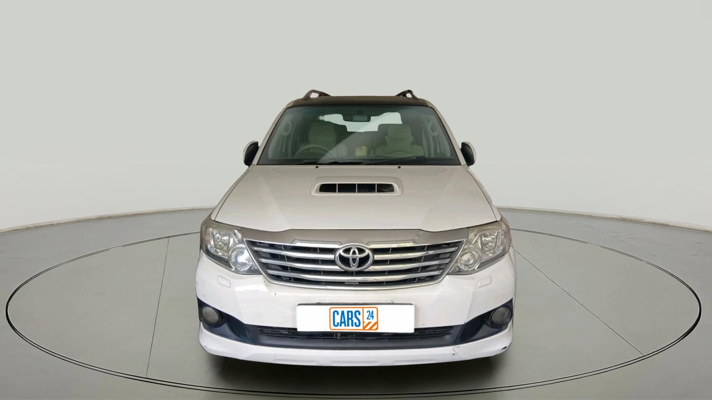 2012 Toyota Fortuner 3.0 4X2 MT, Diesel, Manual, 2,52,036 km, exterior