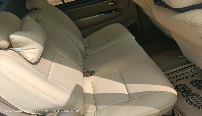 2012 Toyota Fortuner 3.0 4X2 MT, Diesel, Manual, 2,52,036 km, interior