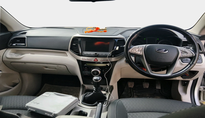 2019 Mahindra XUV300 W8 1.2 PETROL, Petrol, Manual, 32,739 km, interior