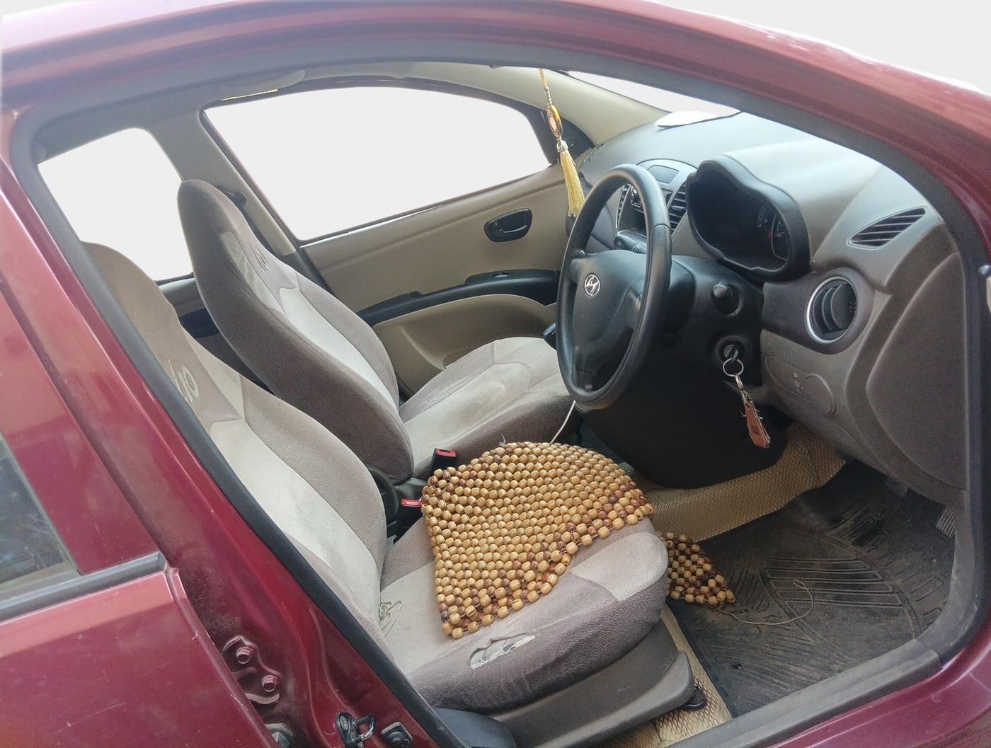 2015 Hyundai i10 MAGNA 1.1, Petrol, Manual, 64,309 km, interior