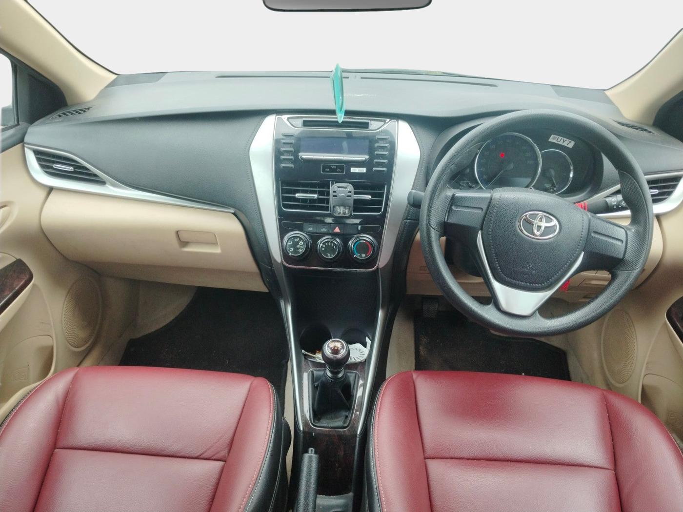 2018 Toyota YARIS J MT, Petrol, Manual, 43,855 km, interior