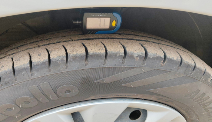 2018 Maruti Swift VDI, Diesel, Manual, 72,482 km, tyre