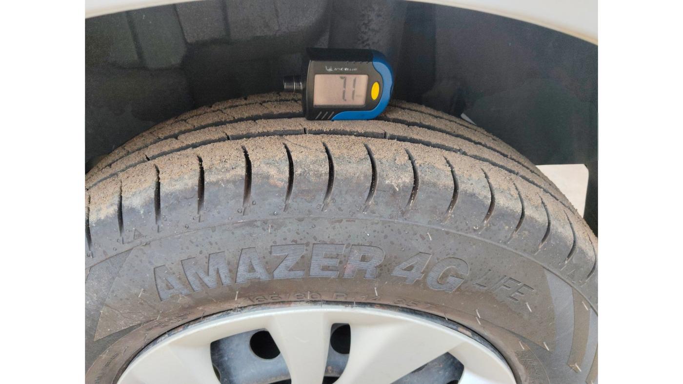 2018 Maruti Swift VDI, Diesel, Manual, 72,482 km, tyre