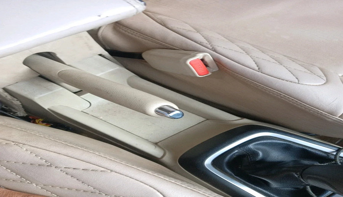 2019 Maruti Dzire VDI, Diesel, Manual, 1,39,880 km, interior