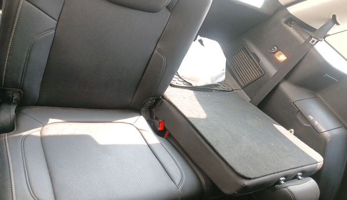 2017 Tata Hexa XTA 4X2 7 STR, Diesel, Automatic, 1,21,454 km, interior