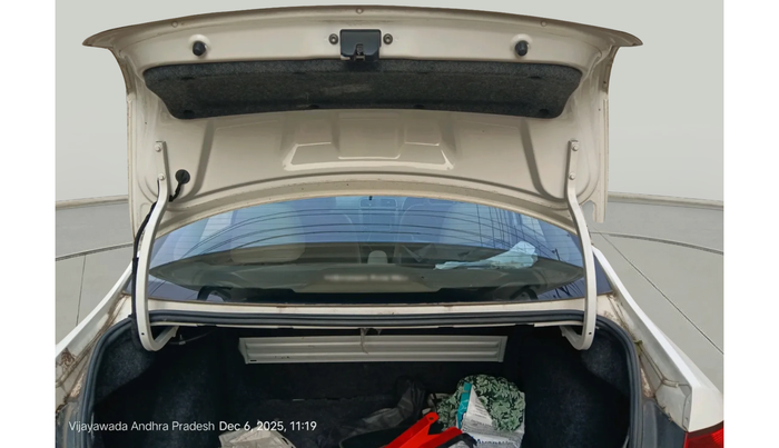 2015 Volkswagen Vento 1.2 TSI HIGHLINE PLUS AT, Petrol, Automatic, 1,02,925 km, exterior