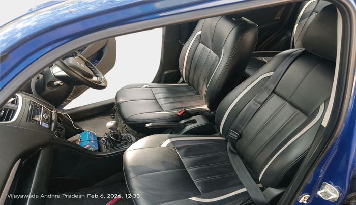 2013 Maruti Swift VXI, Petrol, Manual, 1,36,089 km, interior