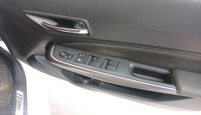 2022 Maruti Swift ZXI PLUS AMT, Petrol, Automatic, 74,454 km, interior