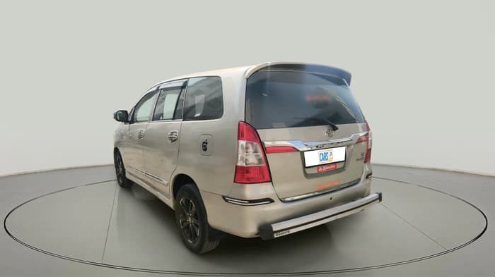 2014 Toyota Innova 2.5 G 7 STR, Diesel, Manual, 1,38,337 km, exterior