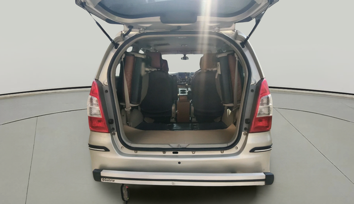 2014 Toyota Innova 2.5 G 7 STR, Diesel, Manual, 1,38,337 km, exterior