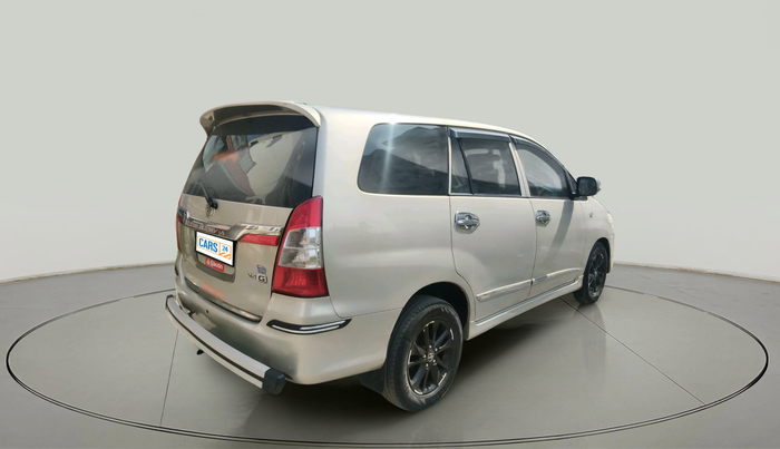 2014 Toyota Innova 2.5 G 7 STR, Diesel, Manual, 1,38,337 km, exterior