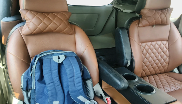 2014 Toyota Innova 2.5 G 7 STR, Diesel, Manual, 1,38,337 km, interior