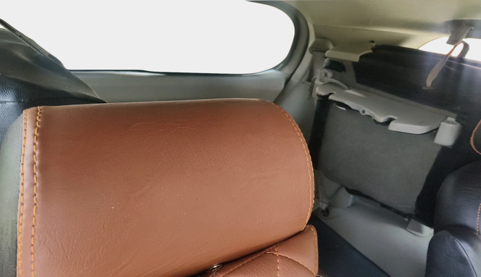 2014 Toyota Innova 2.5 G 7 STR, Diesel, Manual, 1,38,337 km, interior