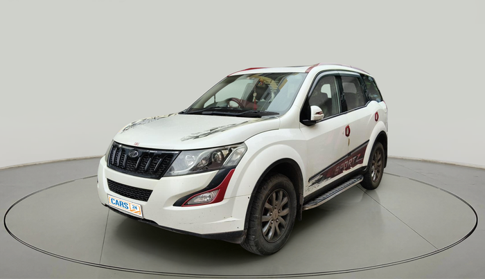 2017 Mahindra XUV500 W10, Diesel, Manual, 1,43,377 km, exterior