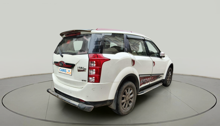2017 Mahindra XUV500 W10, Diesel, Manual, 1,43,377 km, exterior