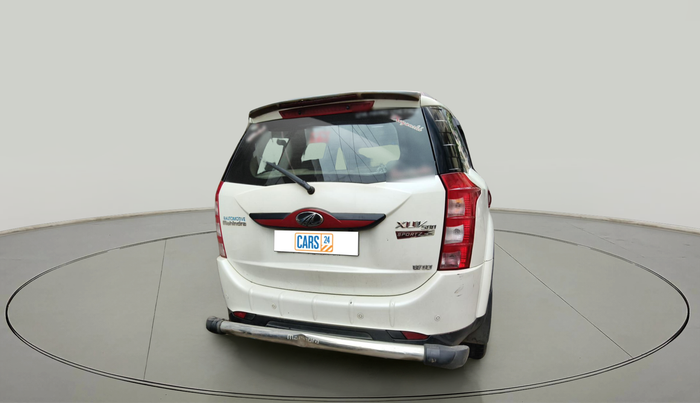 2017 Mahindra XUV500 W10, Diesel, Manual, 1,43,377 km, exterior