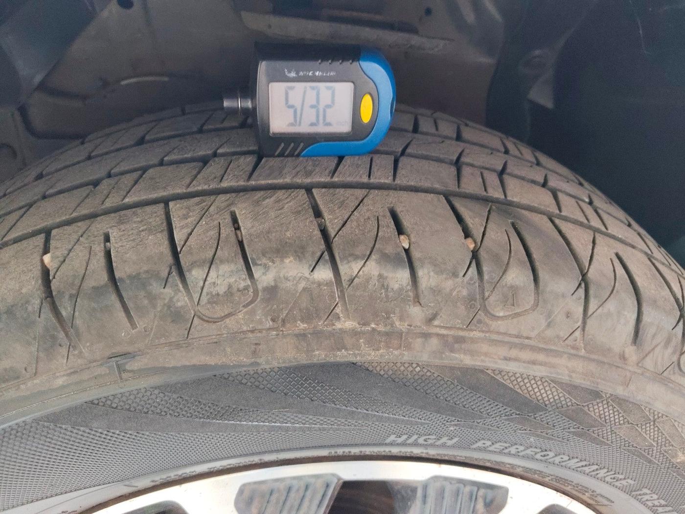 2020 Maruti Vitara Brezza ZXI PLUS, Petrol, Manual, 1,90,093 km, tyre