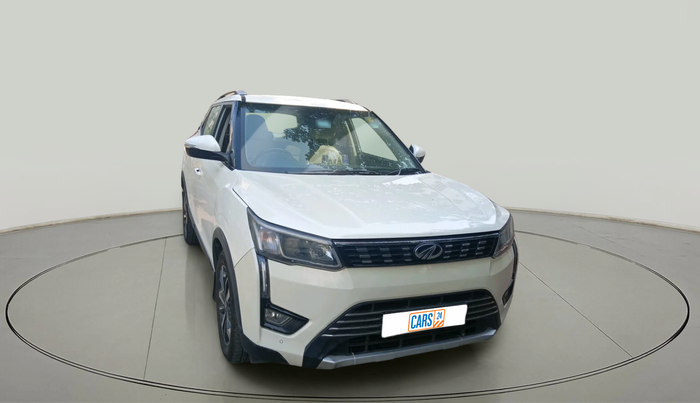 2019 Mahindra XUV300 W8 (O) 1.2 PETROL, Petrol, Manual, 1,55,276 km, exterior