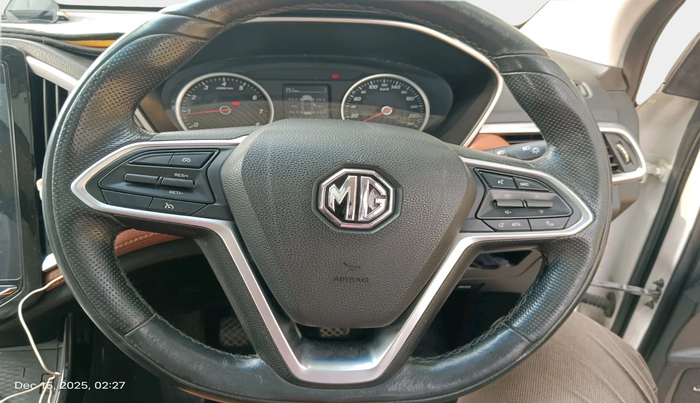 2021 MG HECTOR PLUS SELECT 2.0 DIESEL TURBO MT 7-STR, Diesel, Manual, 66,440 km, interior