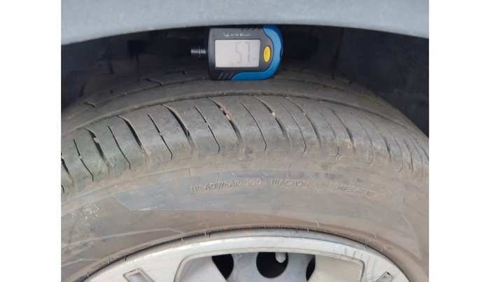 2017 Tata NEXON XT DIESEL, Diesel, Manual, 1,12,356 km, tyre