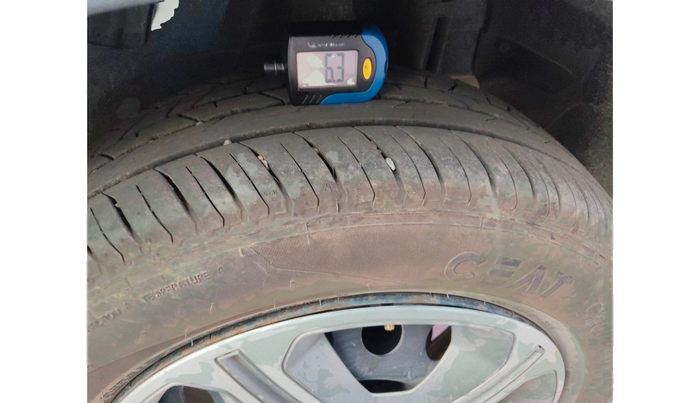 2017 Tata NEXON XT DIESEL, Diesel, Manual, 1,12,356 km, tyre