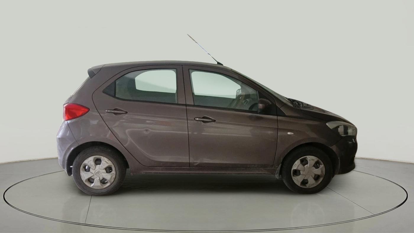 2018 Tata Tiago XT DIESEL, Diesel, Manual, 56,086 km, exterior