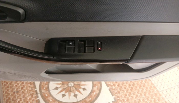 2018 Tata Tiago XT DIESEL, Diesel, Manual, 56,086 km, interior