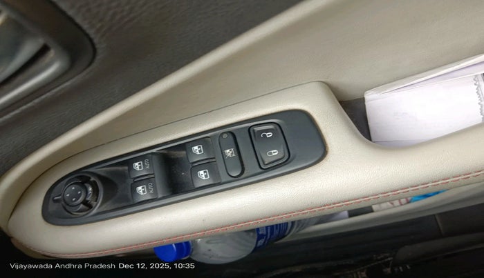 2019 Jeep Compass LIMITED 2.0 DIESEL, Diesel, Manual, 1,48,535 km, interior