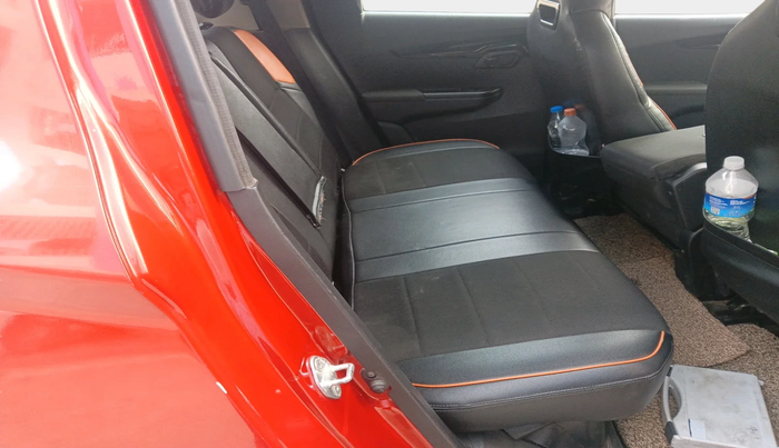 2018 Mahindra KUV 100 NXT K8 D 6 STR, Diesel, Manual, 97,844 km, interior