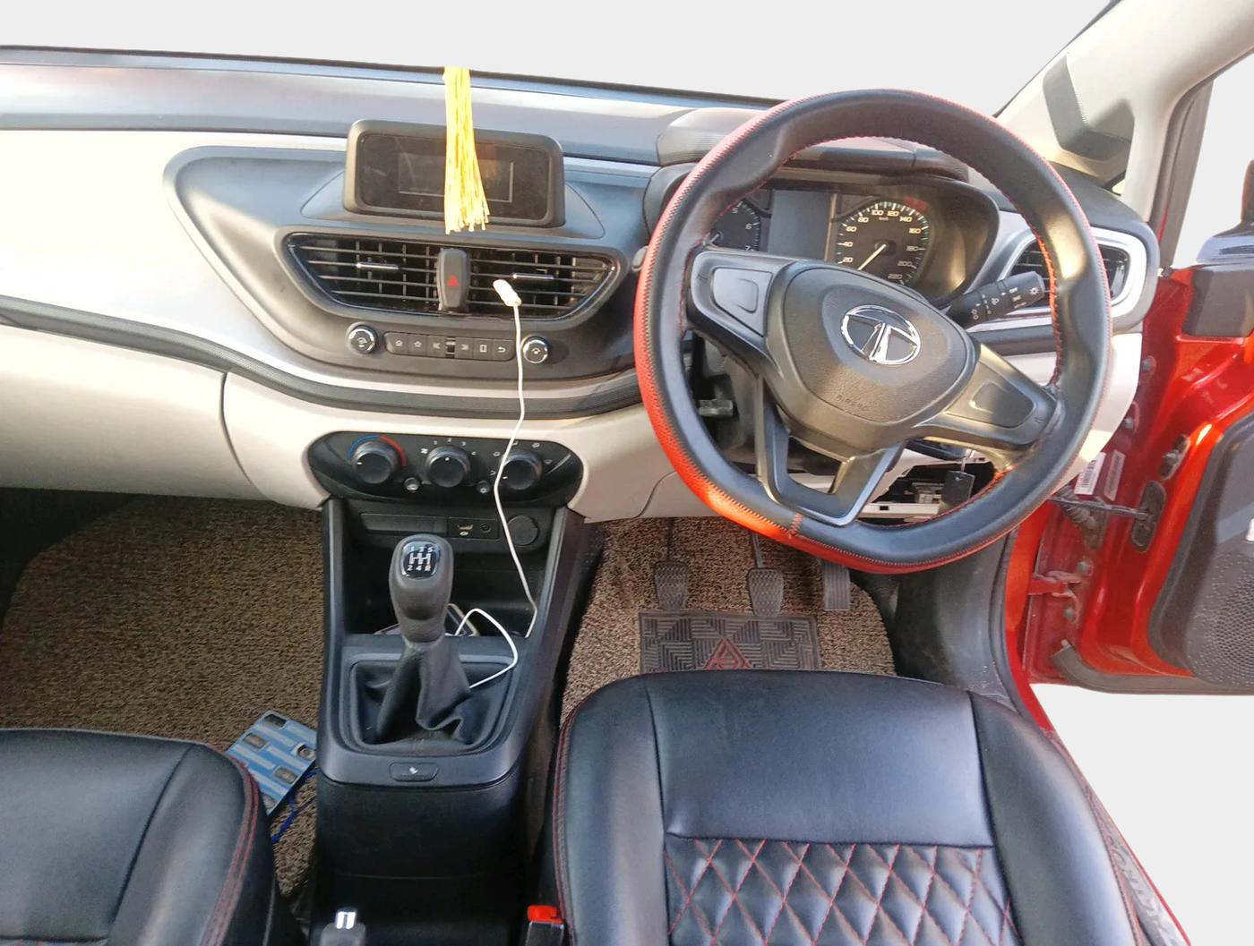 2021 Tata ALTROZ XE PETROL, Petrol, Manual, 22,073 km, interior