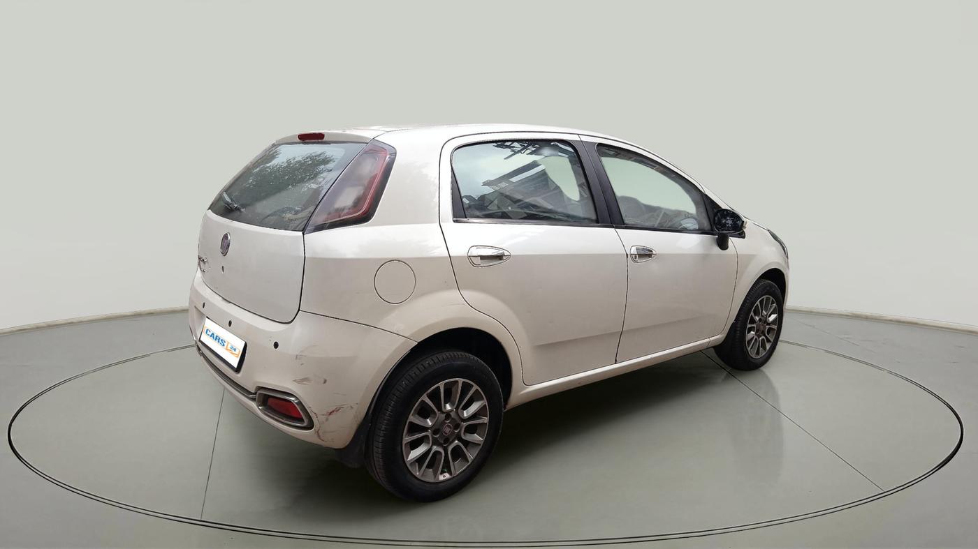 2015 Fiat Punto EVO EMOTION 1.3 MULTIJET, Diesel, Manual, 2,51,070 km, exterior