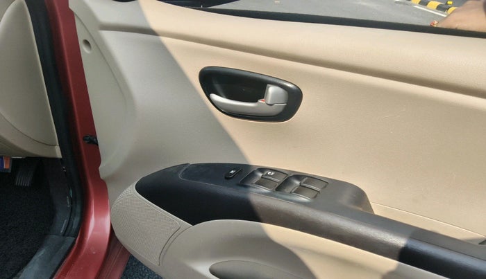 2010 Hyundai i10 SPORTZ 1.2, Petrol, Manual, 73,296 km, interior