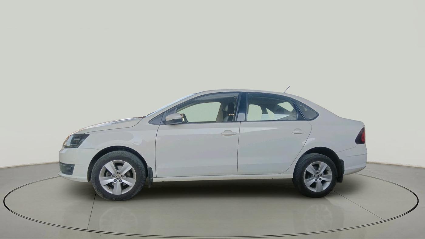 2019 Skoda Rapid AMBITION 1.6 MPI AT, Petrol, Automatic, 1,55,060 km, exterior