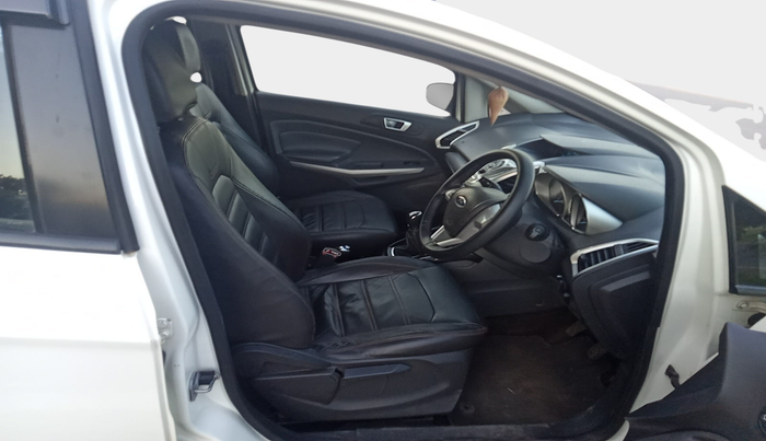 2016 Ford Ecosport TITANIUM 1.5L DIESEL, Diesel, Manual, 1,36,663 km, interior