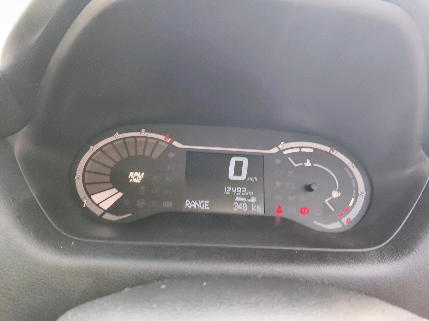 2024 Nissan MAGNITE Visia B4D 1.0 Petrol MT, Petrol, Manual, 12,493 km, interior